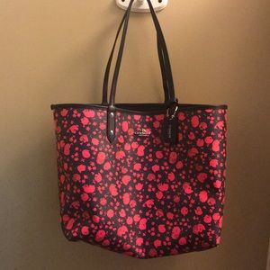 Coach reversible navy/navy & pink tote